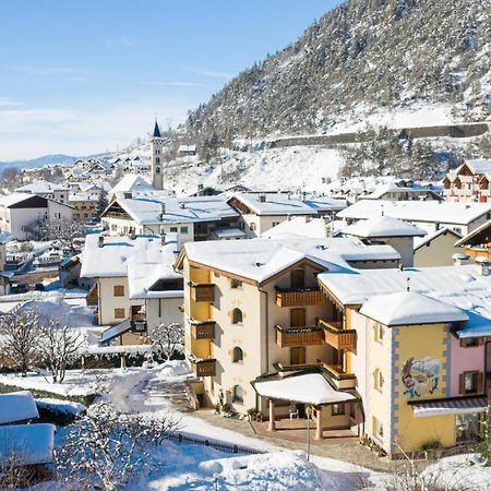 Hotel Genzianella Ziano di Fiemme Exteriör bild