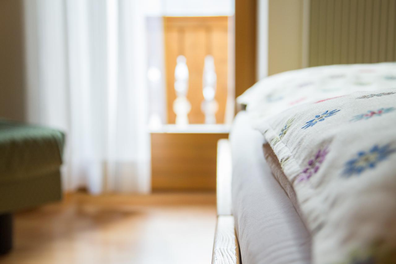 Hotel Genzianella Ziano di Fiemme Exteriör bild